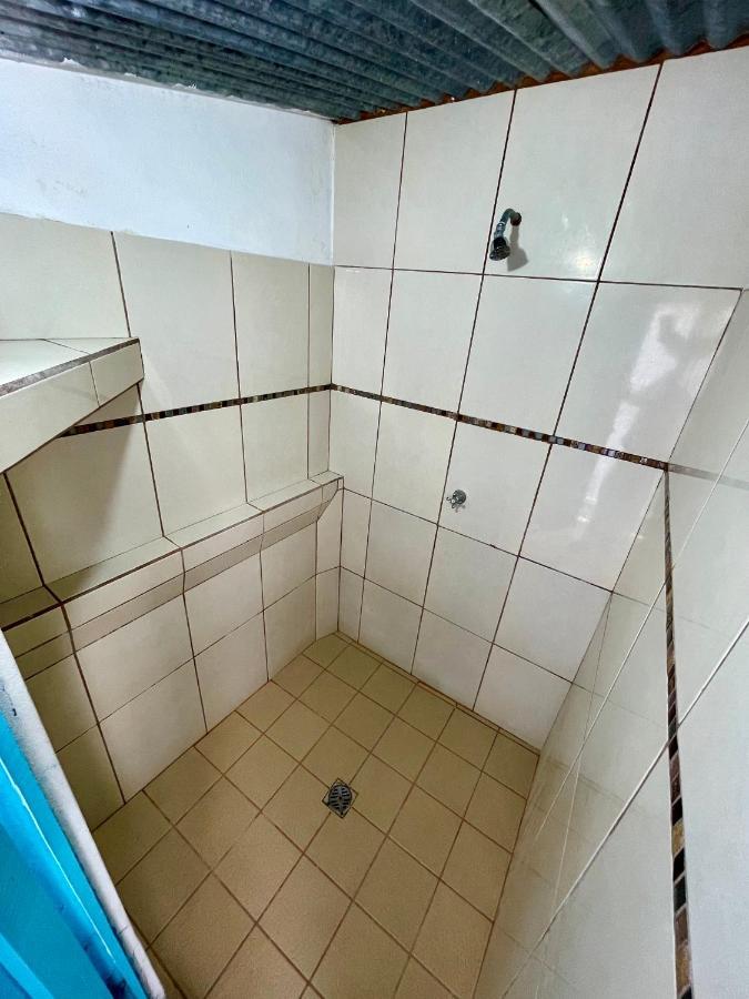 Hostal Inn 2 فلوريس المظهر الخارجي الصورة